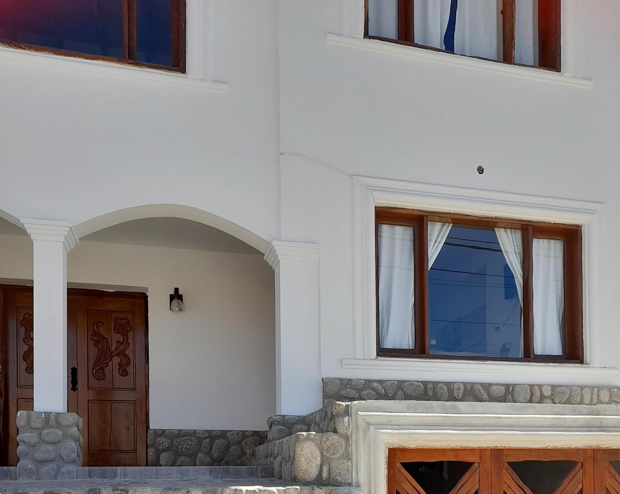 Hospedaje Lupe Cachí Exteriör bild